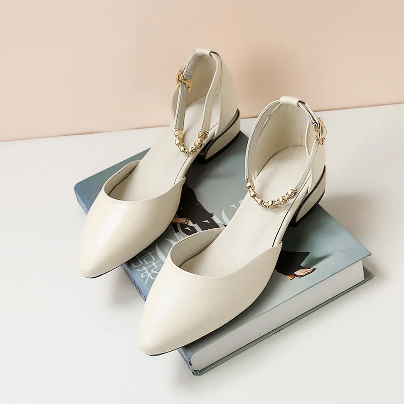 New Summer High Quality Low Heels Genuine Leather Shoes Hollow Crystal Women Sandals Ladies Flat Black Work Shoes Women Big Size
New Summer High Quality Low Heels Genuine Leather Shoes Hollow Crystal Women Sandals Ladies Flat Black Work Shoes Women Big Size