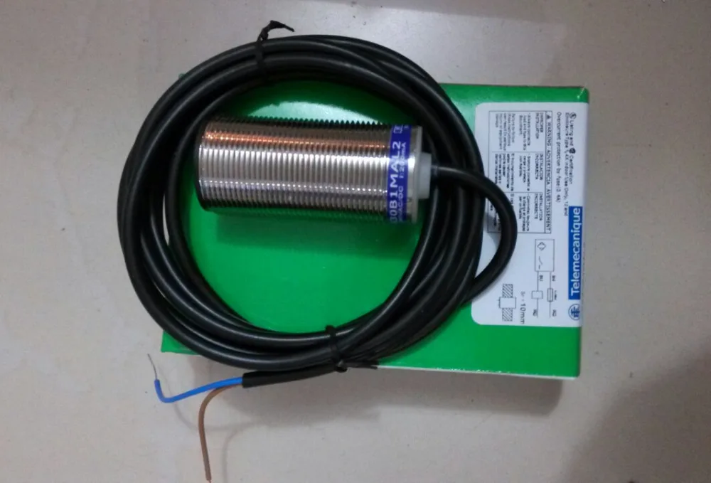 high quality XS530B1PAL2 Schneider s proximity switch