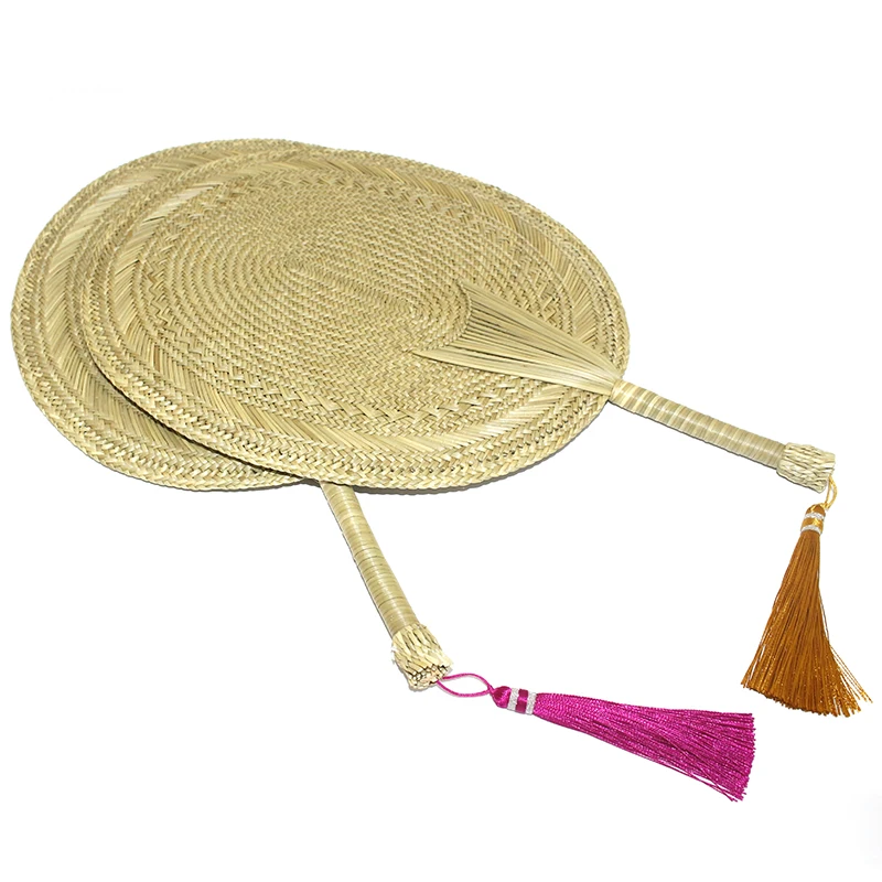 Chinese classical handmade fan weaving summer custom Palm leave fans Pastoral style crafts decorative fan
Chinese classical handmade fan weaving summer custom Palm leave fans Pastoral style crafts decorative fan