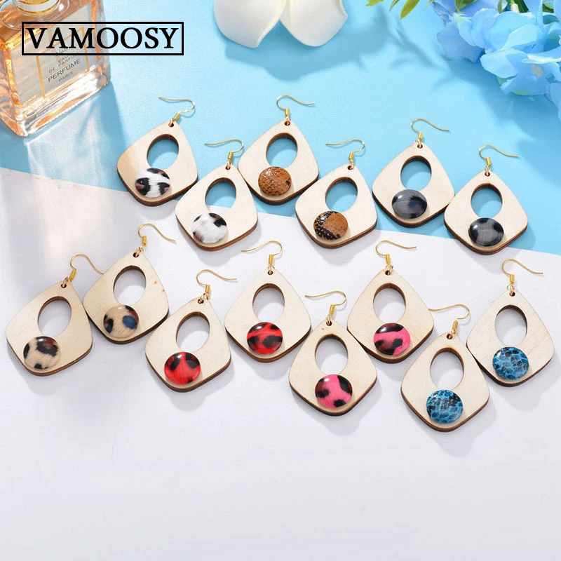 Korea Fashion Personality Leopard Wood Geometric Long Earrings for Women Ear Jewelry Winter Wild Earrings Valentine's Day Gifts
Korea Fashion Personality Leopard Wood Geometric Long Earrings for Women Ear Jewelry Winter Wild Earrings Valentine's Day Gifts