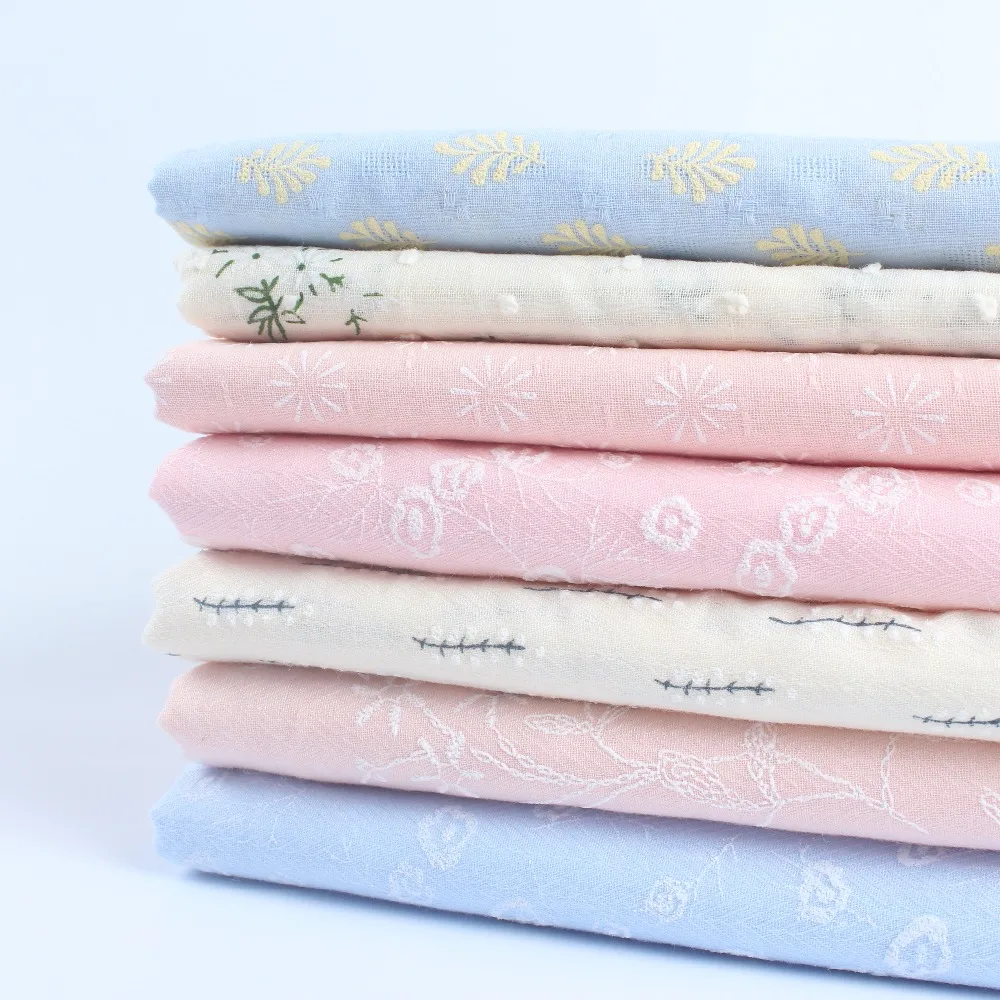 0.5m Summer Korean fresh three-dimensional printing thin cotton floral fabric cotton polyester girl dress plus material
0.5m Summer Korean fresh three-dimensional printing thin cotton floral fabric cotton polyester girl dress plus material