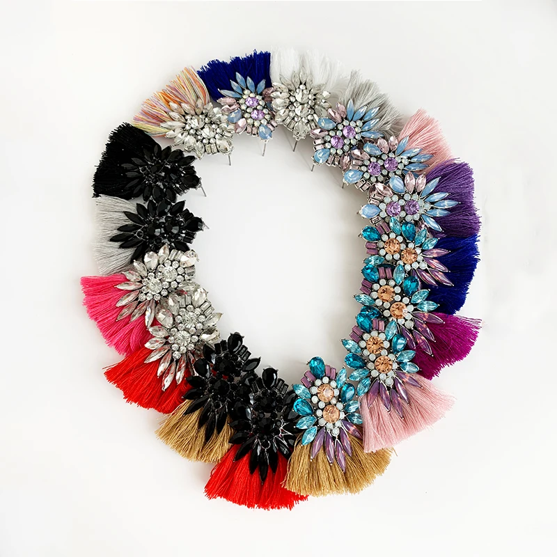 2019 New Fringed Statement Earrings Wedding Tassel Multicolored Hot Fashion Crystal Drop Earrings Jewelry Women Brinco Christmas
2019 New Fringed Statement Earrings Wedding Tassel Multicolored Hot Fashion Crystal Drop Earrings Jewelry Women Brinco Christmas
