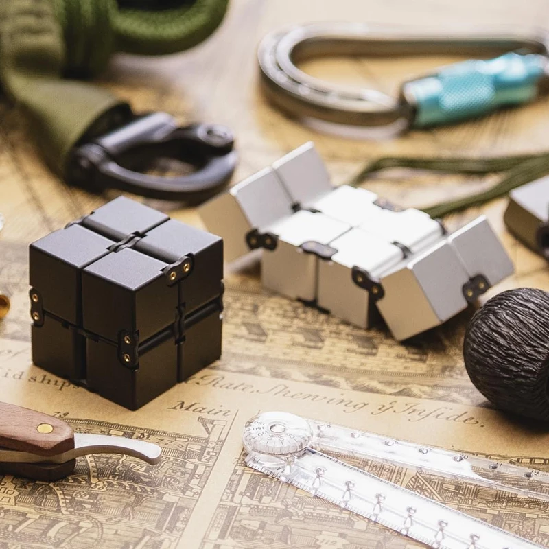 Magic Transformation Cubes Cast Coated Puzzle Cube Professional Speed Magic Cube Neo Cubo Magico Education Toys For Children
Magic Transformation Cubes Cast Coated Puzzle Cube Professional Speed Magic Cube Neo Cubo Magico Education Toys For Children