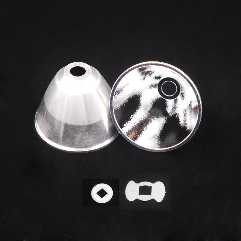 XM-L2 XP-L reflector 41.5*31.5mm SMO /OP Reflector for C8 with gasket, diameter 7mm hole at the bottom
XM-L2 XP-L reflector 41.5*31.5mm SMO /OP Reflector for C8 with gasket, diameter 7mm hole at the bottom