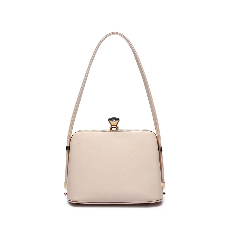 Velvet bread bag female new Women Crossbody bag diagonal package velvet bee shoulder bag chain Designer handbag Bolso Mujer
Velvet bread bag female new Women Crossbody bag diagonal package velvet bee shoulder bag chain Designer handbag Bolso Mujer