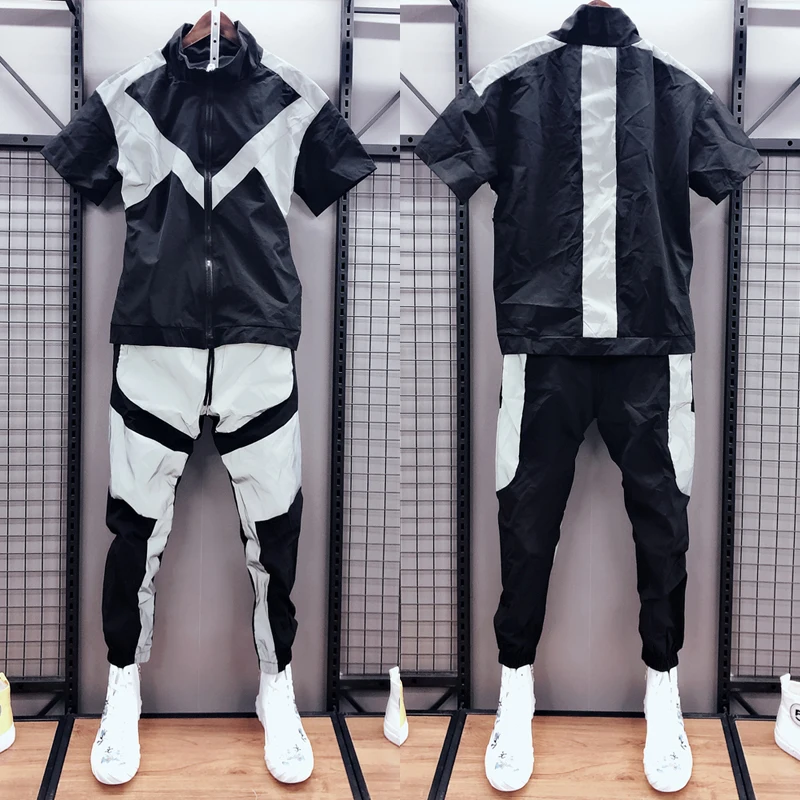 Hip-hop wind light set men's clothing set of social ethnic short-sleeved casual two-piece
Hip-hop wind light set men's clothing set of social ethnic short-sleeved casual two-piece