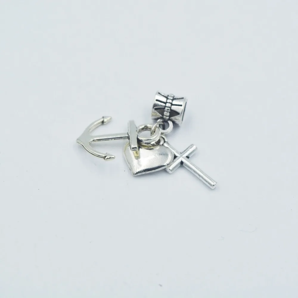 Hot sell 20pcs zinc alloy metal antique silver charms Faith Hope Love symbol charms pendant for necklace jewelry findings
Hot sell 20pcs zinc alloy metal antique silver charms Faith Hope Love symbol charms pendant for necklace jewelry findings
