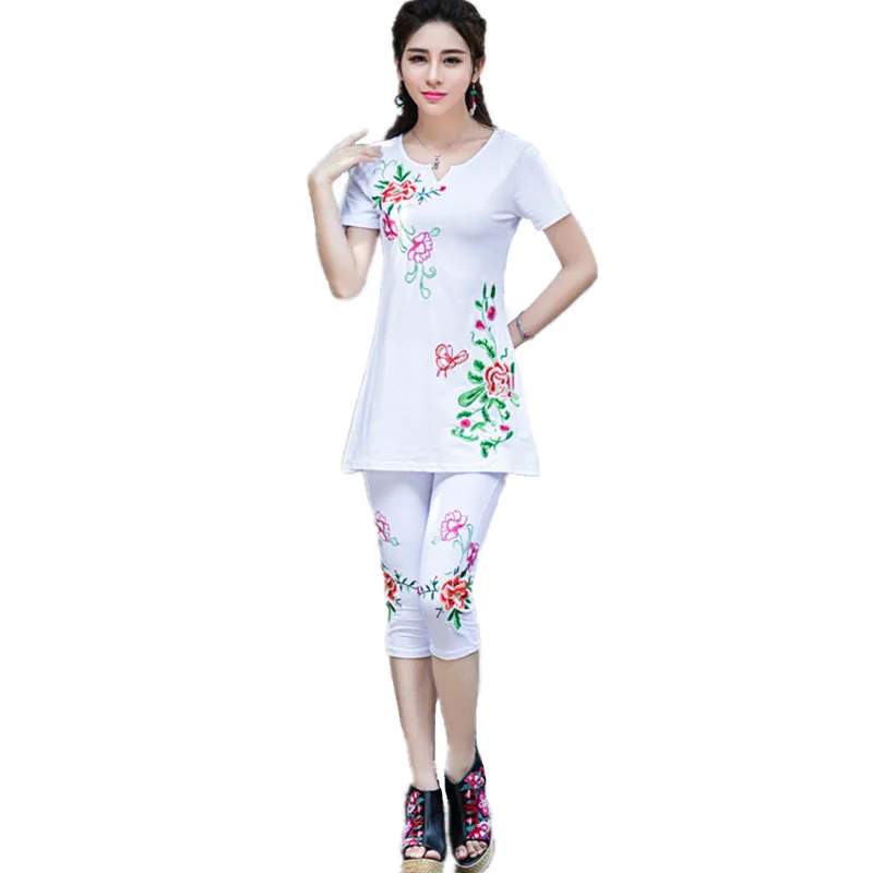 2017 Cotton T-Shirts Pants Two Piece Set Vintage Blusa Quality 4XL Tracksuit Elegant Embroidery Spring Summer Women Suit Clothes
2017 Cotton T-Shirts Pants Two Piece Set Vintage Blusa Quality 4XL Tracksuit Elegant Embroidery Spring Summer Women Suit Clothes