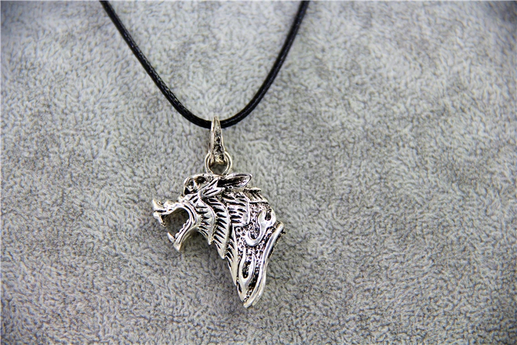 10pcs/Wholesale Fashion Jewelry Vintage Charm Game Of Thrones Ice Wolf Pendant Necklace For Men And Women
10pcs/Wholesale Fashion Jewelry Vintage Charm Game Of Thrones Ice Wolf Pendant Necklace For Men And Women