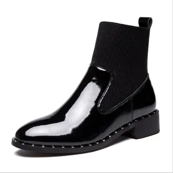 Fall and winter new models burst leather women's shoes with a rough boots elastic cloth rivets selling flat fashion casual shoes
Fall and winter new models burst leather women's shoes with a rough boots elastic cloth rivets selling flat fashion casual shoes