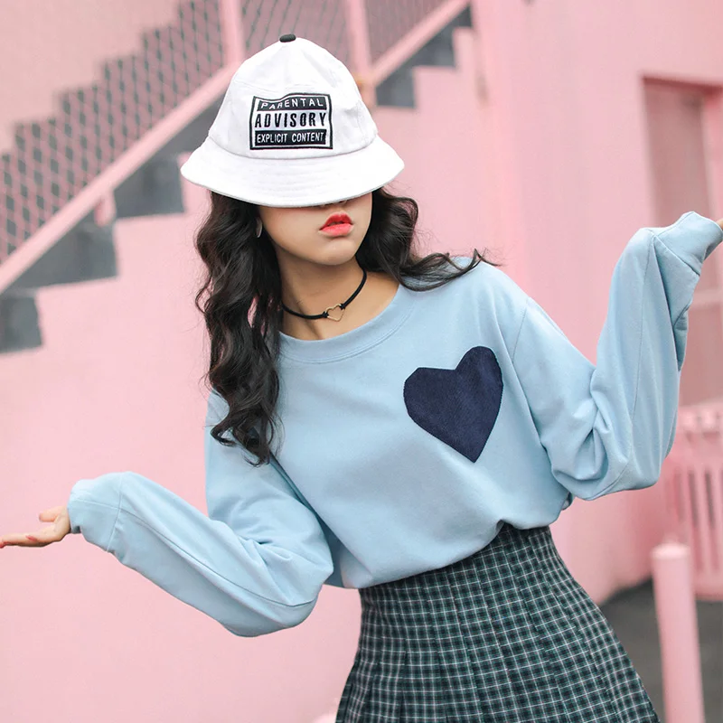 New Women Sweatshirts 2019 Korean Institute Wind Cute Heart-shaped Pocket Long Sleeve Hoodies Sweet Woman Autumn Pullovers
New Women Sweatshirts 2019 Korean Institute Wind Cute Heart-shaped Pocket Long Sleeve Hoodies Sweet Woman Autumn Pullovers