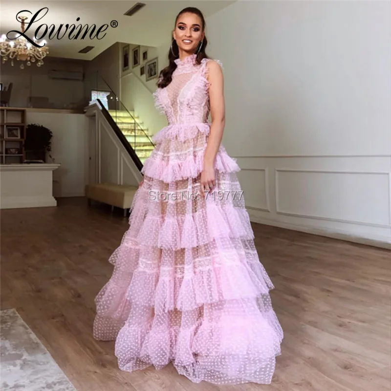 Saudi Arabic Pink Evening Dresses Lace Dubai Prom Dress 2019 Custom Made Tiered Party Gowns Robe De Soiree
Saudi Arabic Pink Evening Dresses Lace Dubai Prom Dress 2019 Custom Made Tiered Party Gowns Robe De Soiree
