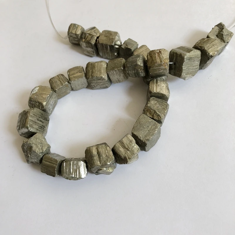 Wholesale1 string Natural Raw Crysta Pyrite Cube Stone beads12-13mm, for jewelry diy 15.5"
Wholesale1 string Natural Raw Crysta Pyrite Cube Stone beads12-13mm, for jewelry diy 15.5"