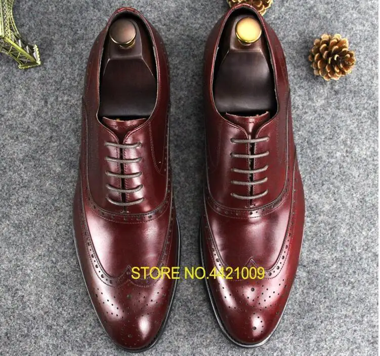 Wedding dress shoes men lace up genuine leather pointed toes carved brogues formal business breathable groom low heel shoes
Wedding dress shoes men lace up genuine leather pointed toes carved brogues formal business breathable groom low heel shoes