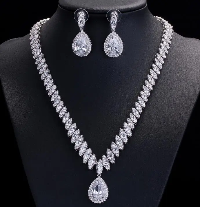 Fine Jewelry Sets AAA Red Cubic Zircon Jewelry Sets ,Earrings /Necklace,Promotion,Nickel Free
Fine Jewelry Sets AAA Red Cubic Zircon Jewelry Sets ,Earrings /Necklace,Promotion,Nickel Free