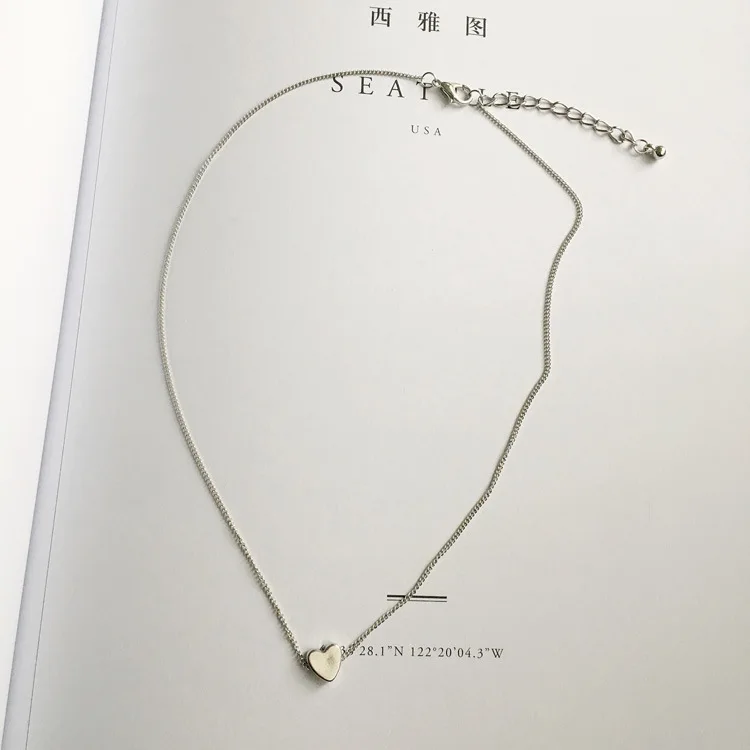 New Korean version of simple silver plated love short necklace collarbone lian female wholesale
New Korean version of simple silver plated love short necklace collarbone lian female wholesale