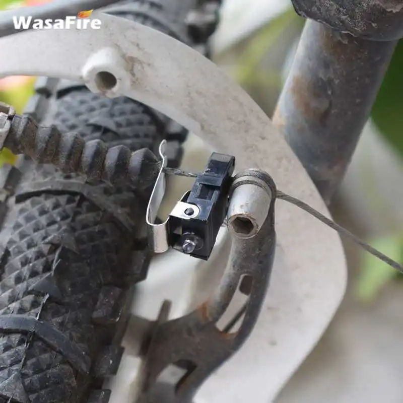 WasaFire Portable Brake Mini Bike Light Ultrahigh LED Single Mode Push Switch Red Lighting Plastic Cycling Taillight Black Lamps
WasaFire Portable Brake Mini Bike Light Ultrahigh LED Single Mode Push Switch Red Lighting Plastic Cycling Taillight Black Lamps