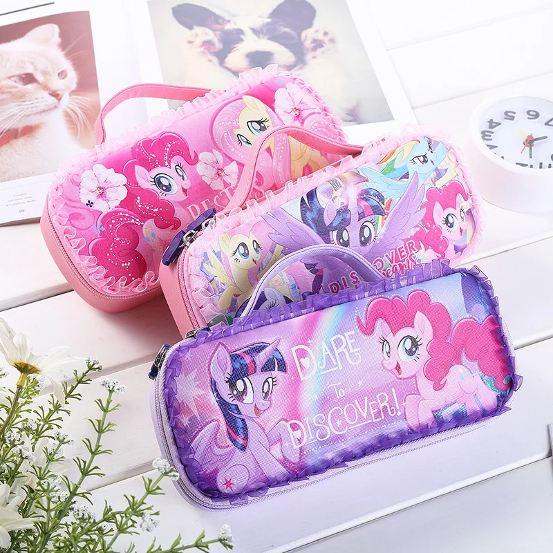 Genuine My Little Pony New portable storage bag primary school boys and girls cartoon cute pencil case Square cartoon bag
Genuine My Little Pony New portable storage bag primary school boys and girls cartoon cute pencil case Square cartoon bag