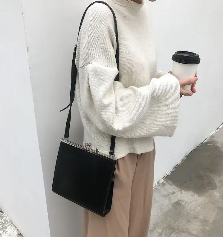 Fashion women's small handbag girl clip vintage women's small handbag cute casual shoulder messenger bag black fju882
Fashion women's small handbag girl clip vintage women's small handbag cute casual shoulder messenger bag black fju882