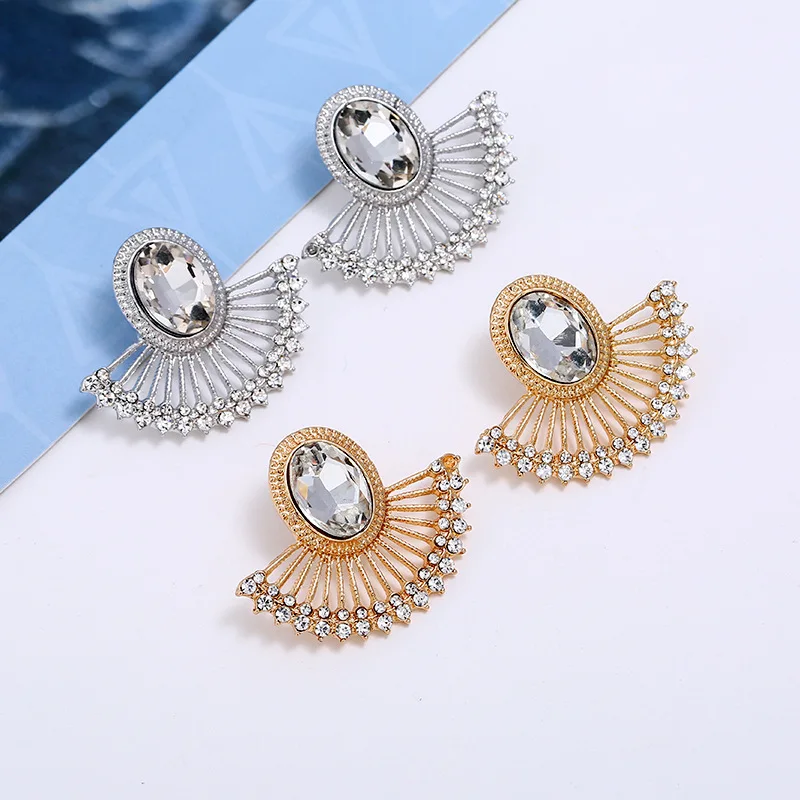Crstal Earrings For Women Wedding Drop Earrings Vintage Hanging Dangle Earrings Accessories
Crstal Earrings For Women Wedding Drop Earrings Vintage Hanging Dangle Earrings Accessories