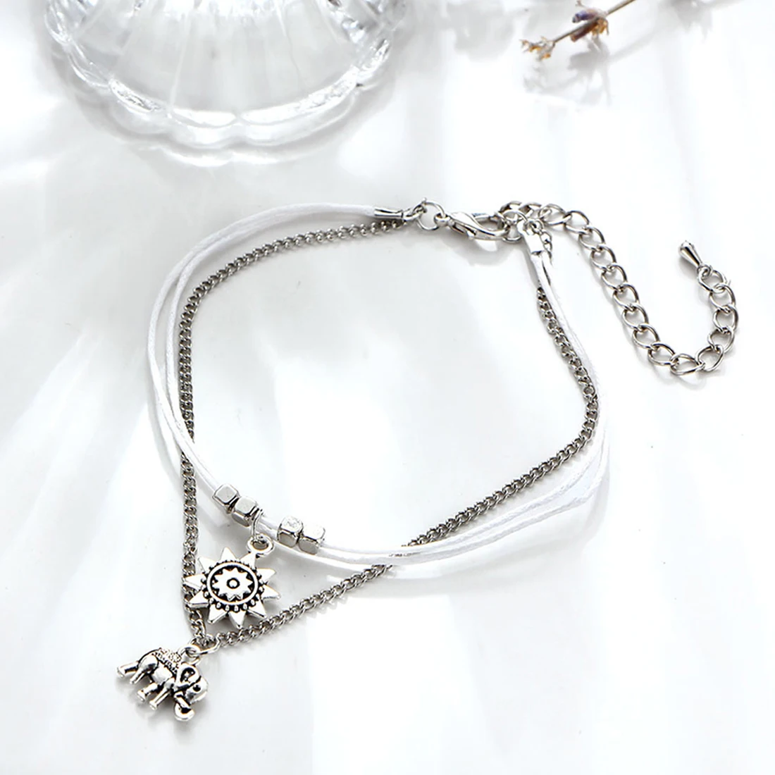 New Fashion Retro Three-layer Elephant Anklet Casual Wild lady Temperament Anklet Cute Sun Metal Pendant Multi-layer Anklet
New Fashion Retro Three-layer Elephant Anklet Casual Wild lady Temperament Anklet Cute Sun Metal Pendant Multi-layer Anklet