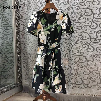 High Quality Brand New 2019 Summer Fashion Silk Dress Women V-Neck Vintage Floral Print Short Sleeve Slim Fitted Dress Runway
High Quality Brand New 2019 Summer Fashion Silk Dress Women V-Neck Vintage Floral Print Short Sleeve Slim Fitted Dress Runway