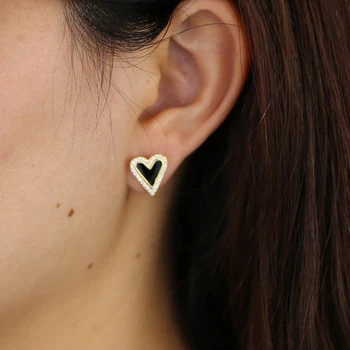 2019 new arrived fashion jewelry mini stud colorful enamel lovely heart shape Earring for women girlfriend wedding gift 
2019 new arrived fashion jewelry mini stud colorful enamel lovely heart shape Earring for women girlfriend wedding gift