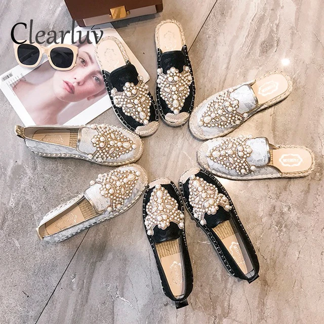 Lazy flat shoes pearl rhinestone fisherman shoes new slippers fashion flat bottom baotou wild breathable slippers C0926
Lazy flat shoes pearl rhinestone fisherman shoes new slippers fashion flat bottom baotou wild breathable slippers C0926