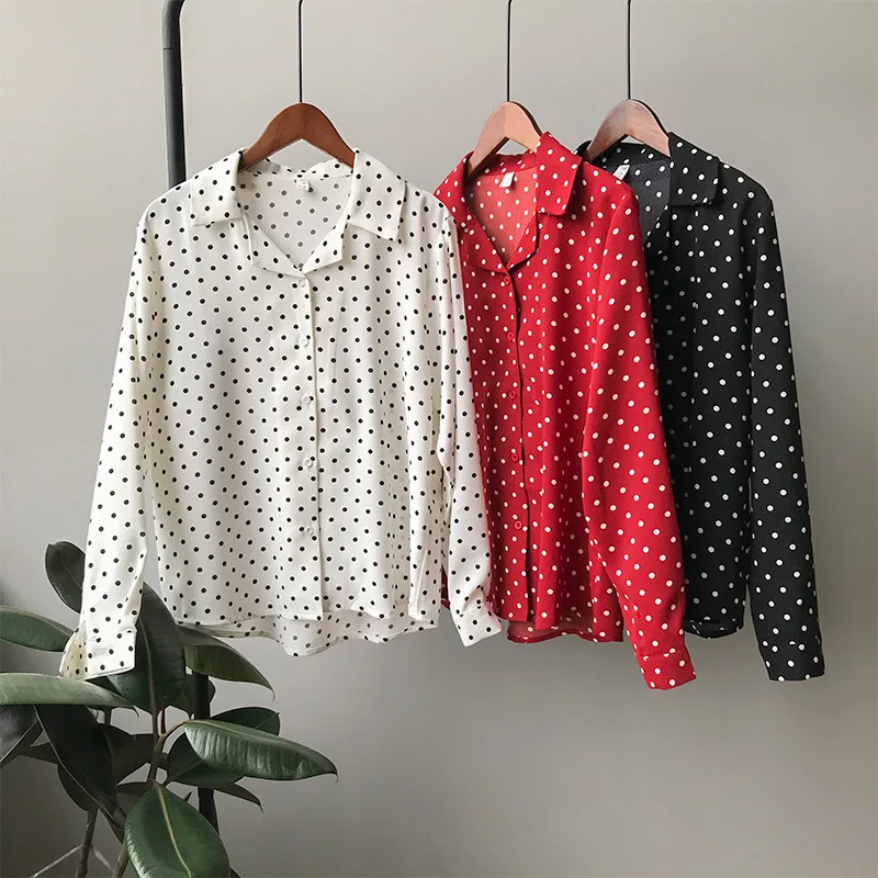 Korean Loose Polka Dot Long Sleeve Shirts Women V-Neck Chiffon Blouse and Tops Casual White Red Black Blusas Cardigan
Korean Loose Polka Dot Long Sleeve Shirts Women V-Neck Chiffon Blouse and Tops Casual White Red Black Blusas Cardigan