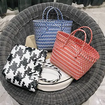LJL-Korean Version Of The Basket Weaving Shopping Bag Bathroom Basket Portable Handbag
LJL-Korean Version Of The Basket Weaving Shopping Bag Bathroom Basket Portable Handbag