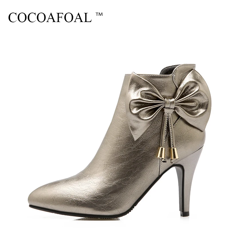 COCOAFOAL Woman Butterfly Knot Ankle Boots Winter Black Red Fashion Chelsea Boots plus size 33 43 Metal Decoration Martin Boots
COCOAFOAL Woman Butterfly Knot Ankle Boots Winter Black Red Fashion Chelsea Boots plus size 33 43 Metal Decoration Martin Boots
