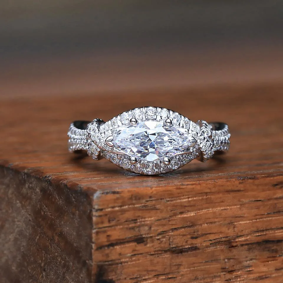 Exquisite Devil's Eye Rings Fashion Inlaid AAA Cubic Zircon Wedding Rings for Women Engagement Jewelry gift
Exquisite Devil's Eye Rings Fashion Inlaid AAA Cubic Zircon Wedding Rings for Women Engagement Jewelry gift
