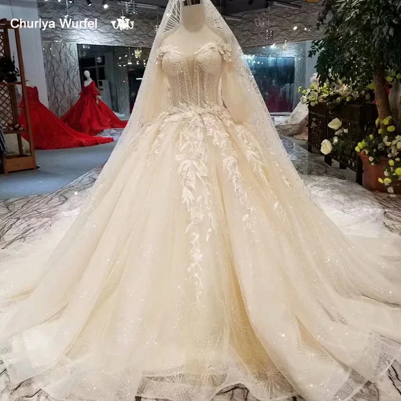 LSS319 princess flowers wedding gown with wedding veil off the shoulder half sleeves wedding dresses ball gown from real factory
LSS319 princess flowers wedding gown with wedding veil off the shoulder half sleeves wedding dresses ball gown from real factory