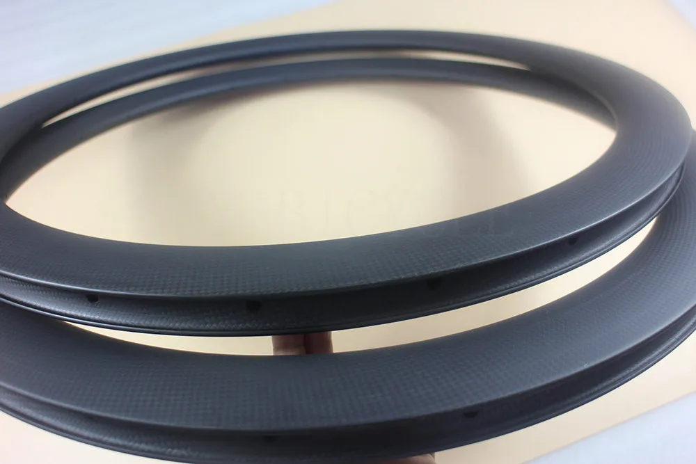 Road Disc 50mm depth 25mm width 3K Matte 20/24 hole Clincher carbon rims no braking track bicycle rim for cyclocross
Road Disc 50mm depth 25mm width 3K Matte 20/24 hole Clincher carbon rims no braking track bicycle rim for cyclocross