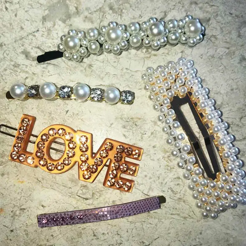 Flatfoosie New Trendy Crystal Rhinestones Hair Clips Leopard Resin Hairpin Hair Accessories for Women Letters Hairgrip Headwear
Flatfoosie New Trendy Crystal Rhinestones Hair Clips Leopard Resin Hairpin Hair Accessories for Women Letters Hairgrip Headwear