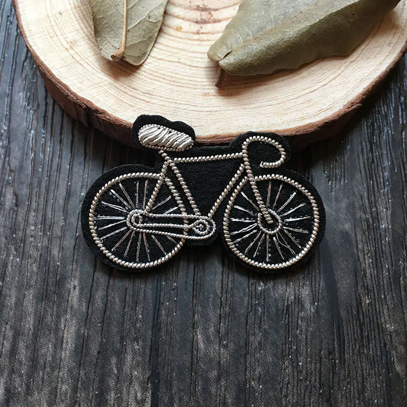 High quality luxury indiasilk embroidered badge Bicycle design brooch clothes pin badges for clothes broches para ropa
High quality luxury indiasilk embroidered badge Bicycle design brooch clothes pin badges for clothes broches para ropa