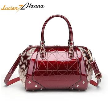 Embroidery Flower Bags for Women 2019 Luxury Handbags Women Bags Designer Top-handle Patent Leather Crossbody Shoulder Bag Bolsa
Embroidery Flower Bags for Women 2019 Luxury Handbags Women Bags Designer Top-handle Patent Leather Crossbody Shoulder Bag Bolsa