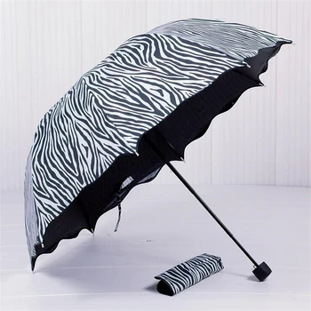 3 Fold Sun Stripe Black White Umbrella Black Coating 110CM Sunny and Rainy Protect Umbrella Woman Rain Portable Modis 50ys112
3 Fold Sun Stripe Black White Umbrella Black Coating 110CM Sunny and Rainy Protect Umbrella Woman Rain Portable Modis 50ys112