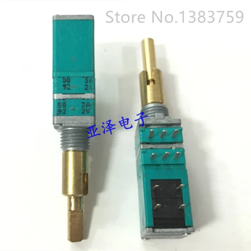 RK09 dual axis double potentiometer A50K with push self-locking switch shaft length 25MM
RK09 dual axis double potentiometer A50K with push self-locking switch shaft length 25MM