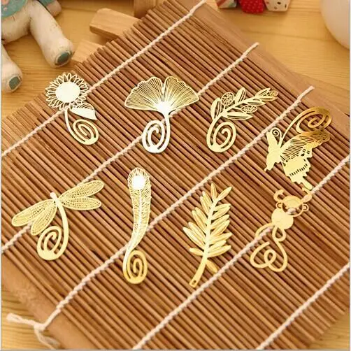 Mini Cute Kawaii Gold Metal Bookmark Paper Clip Antique Plated Butterfly Dragonfly Bookmarks Korean Statioenry Student 807
Mini Cute Kawaii Gold Metal Bookmark Paper Clip Antique Plated Butterfly Dragonfly Bookmarks Korean Statioenry Student 807