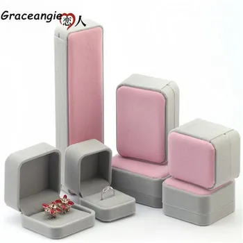 Multi-Size High-Grade Velvet Jewelry Boxes Hairy Value Factory Direct Ring Earring Bracelet Pendant Storage Box Gift Box CJ835
Multi-Size High-Grade Velvet Jewelry Boxes Hairy Value Factory Direct Ring Earring Bracelet Pendant Storage Box Gift Box CJ835