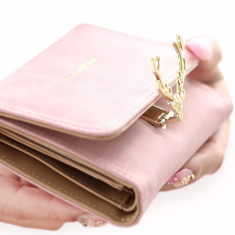 Wallet female short paragraph cute Korean version of the cartoon deer short paragraph 30% wallet PU coin purse student small han
Wallet female short paragraph cute Korean version of the cartoon deer short paragraph 30% wallet PU coin purse student small han