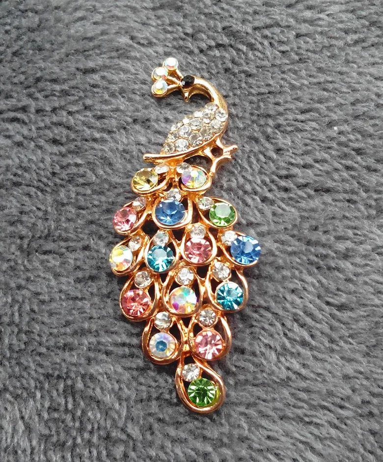 10pcs/lot 2.0cm*5.7cm Alloy Rhinestone Colorful Peacock Cell Phone Case DIY Charms Decoration AC071
10pcs/lot 2.0cm*5.7cm Alloy Rhinestone Colorful Peacock Cell Phone Case DIY Charms Decoration AC071