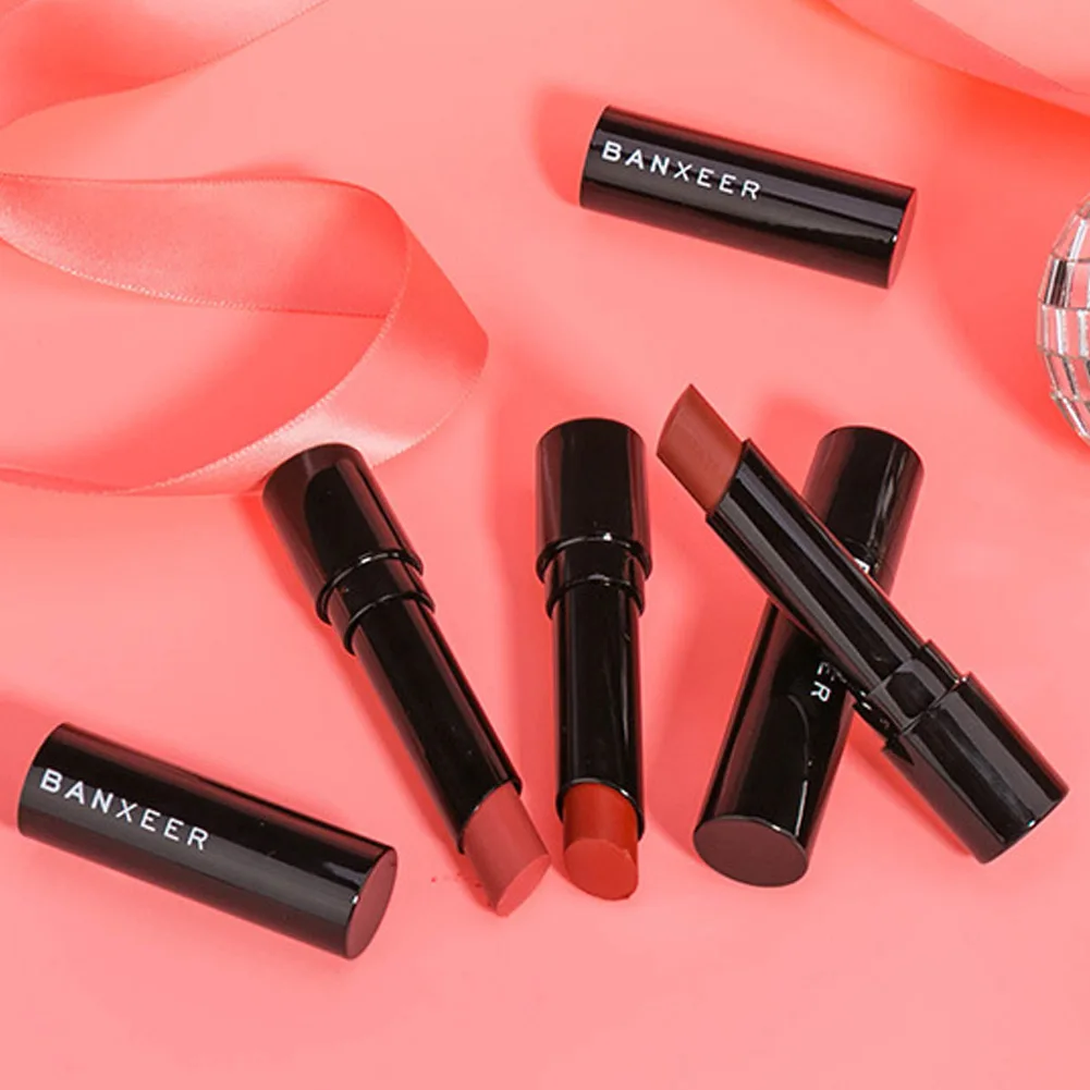 Matte Lipstick Long Lasting Velvet Texture Lipstick Waterproof Makeup Tool (maquiagem)
Matte Lipstick Long Lasting Velvet Texture Lipstick Waterproof Makeup Tool (maquiagem)