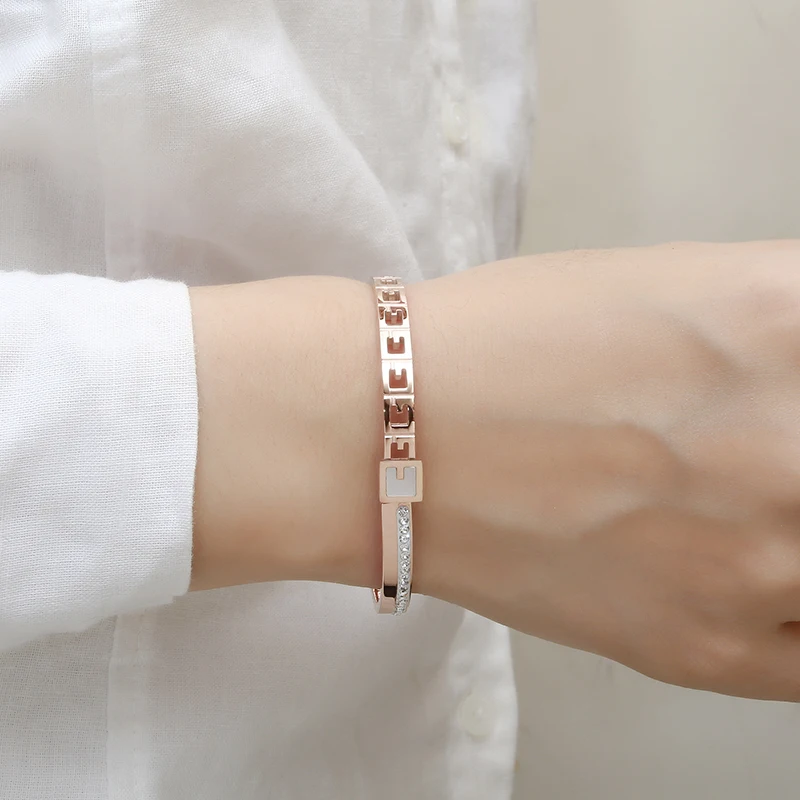 New Fashion Bangle Jewelry 316 Stainless Steel Rose Gold Crystals Bracelet for Women best Gift Accessories
New Fashion Bangle Jewelry 316 Stainless Steel Rose Gold Crystals Bracelet for Women best Gift Accessories