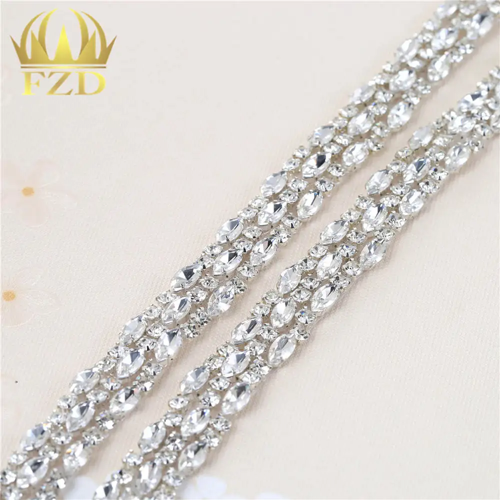 (1yard) Hot Fix Handmade Sew on Sliver Beaded Crystal Applique Rhinestones Fashion Chain Trim for wedding dress or Sash Belt
(1yard) Hot Fix Handmade Sew on Sliver Beaded Crystal Applique Rhinestones Fashion Chain Trim for wedding dress or Sash Belt