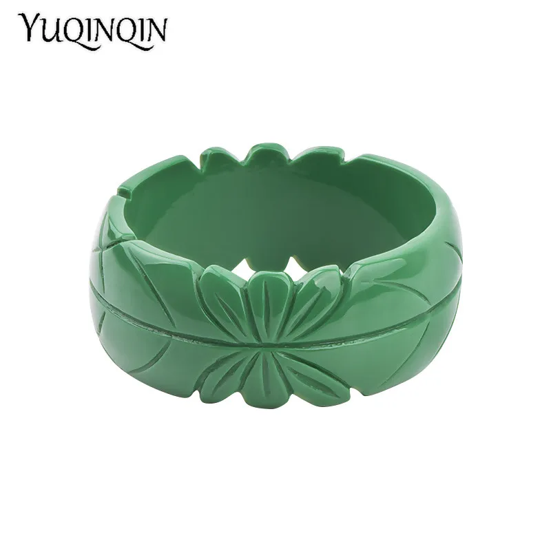 Classic Resin Cuff Engraved Flowers Bracelets Bangles for Women Fashion Acrylic Bracelet Female Simple Charm Party Gifts Jewelry
Classic Resin Cuff Engraved Flowers Bracelets Bangles for Women Fashion Acrylic Bracelet Female Simple Charm Party Gifts Jewelry