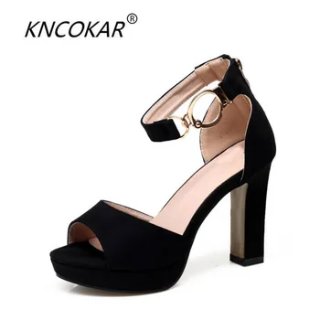 KNCOKAR 2018 new summer word belt with metal button-down and a high-heeled waterproof platform fish mouth with a size 34-39
KNCOKAR 2018 new summer word belt with metal button-down and a high-heeled waterproof platform fish mouth with a size 34-39