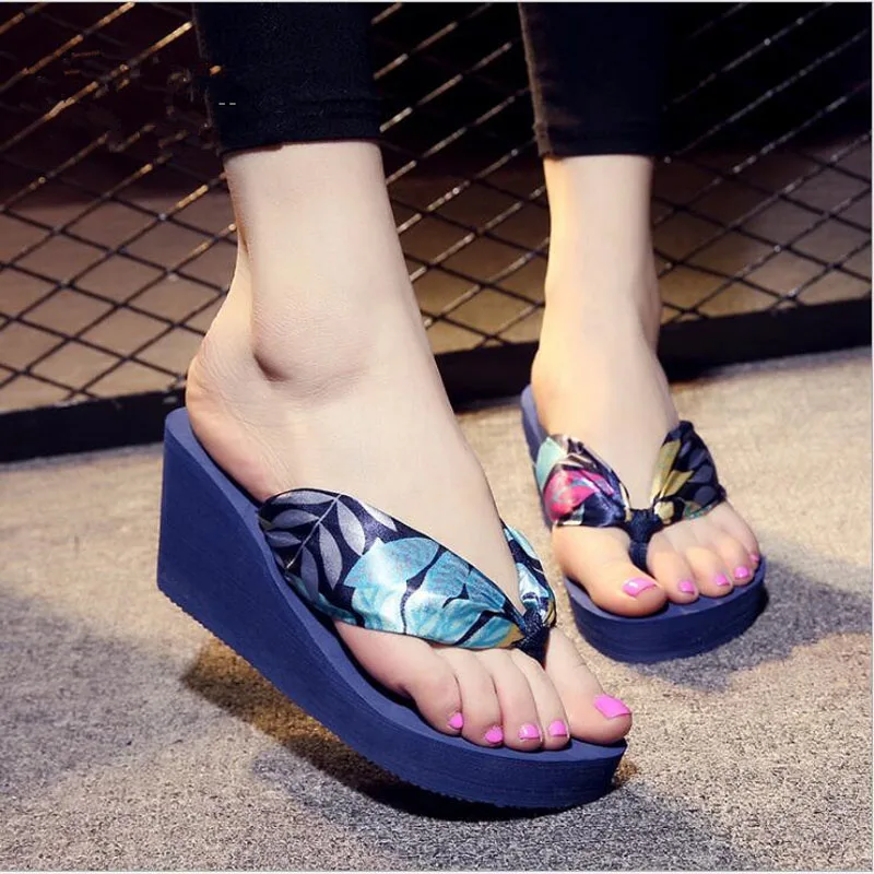 Summer Woman Shoes Platform bath slippers Wedge Beach Flip Flops High Heel Slippers For Women Brand Black EVA Ladies Shoes
Summer Woman Shoes Platform bath slippers Wedge Beach Flip Flops High Heel Slippers For Women Brand Black EVA Ladies Shoes