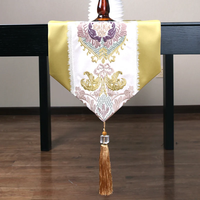 A European-style luxury home cloth table runner embroidered spinning 014 upscale dining table flag flag yellow tablecloths coffe
A European-style luxury home cloth table runner embroidered spinning 014 upscale dining table flag flag yellow tablecloths coffe